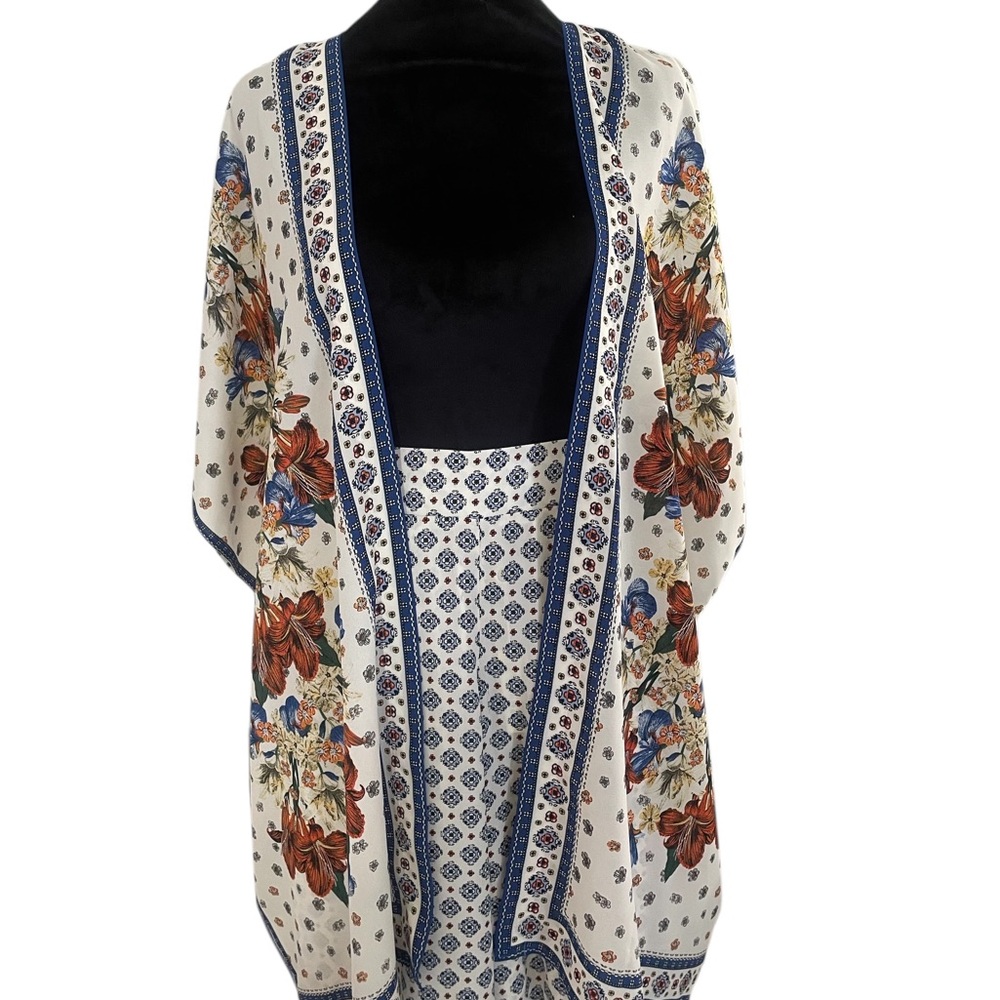 Max Studio floral print kimono with wide leg pants set in size small - Picture 2 of 14